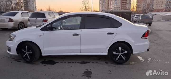 Volkswagen Polo 1.6 AT, 2016, 242 000 км