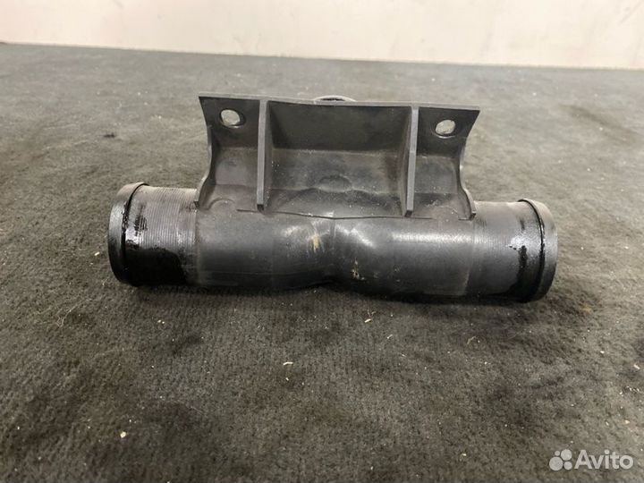 Тройник охлаждения наддува Land Rover Range Rover