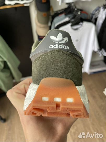 Кроссовки Adidas Retropy E5