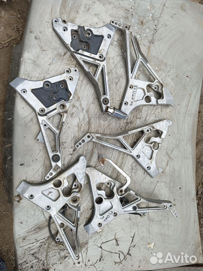 Кронштейны подножек yamaha fj 1200 fj 1100