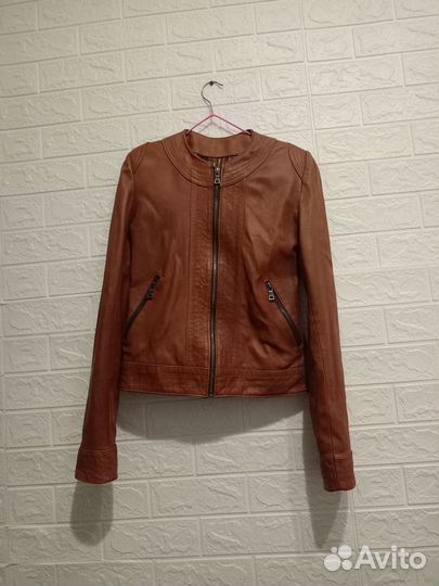 Кожаная куртка 40р