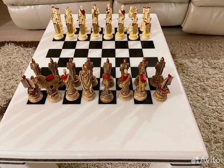 Шахматы коллекционные и стол из дикого камня