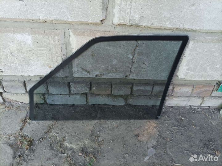 Стекло правое на ваз с заводской тонировкой