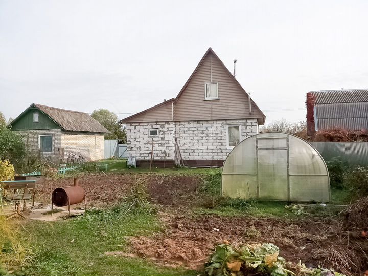 Дом 51,6 м² на участке 5,2 сот.