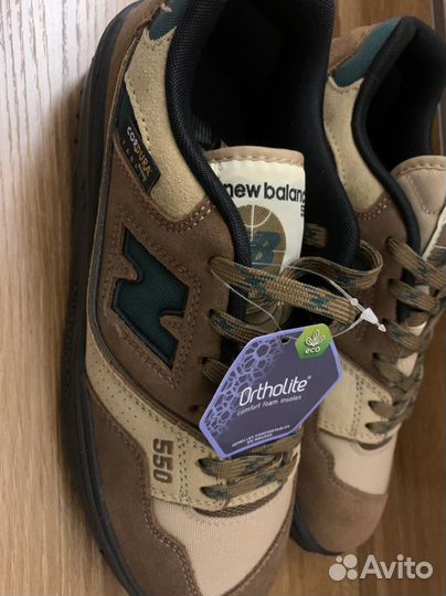 Кроссовки New Balance 550SZ1