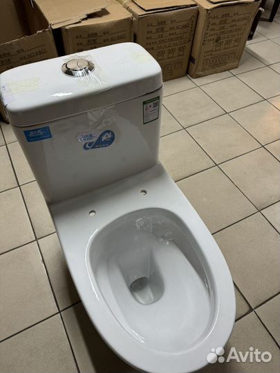 Унитаз новый