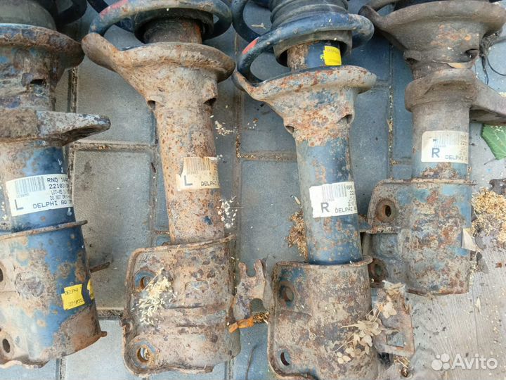 Стойка амортизатора land rover freelander 1