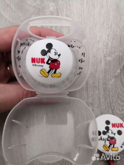 Пустышка nuk Disney + держатель для пустышек