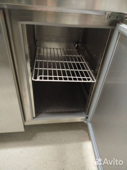 Холодильный стол