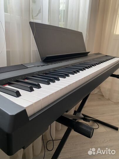 Цифровое пианино/фортепиано Yamaha P-105 B