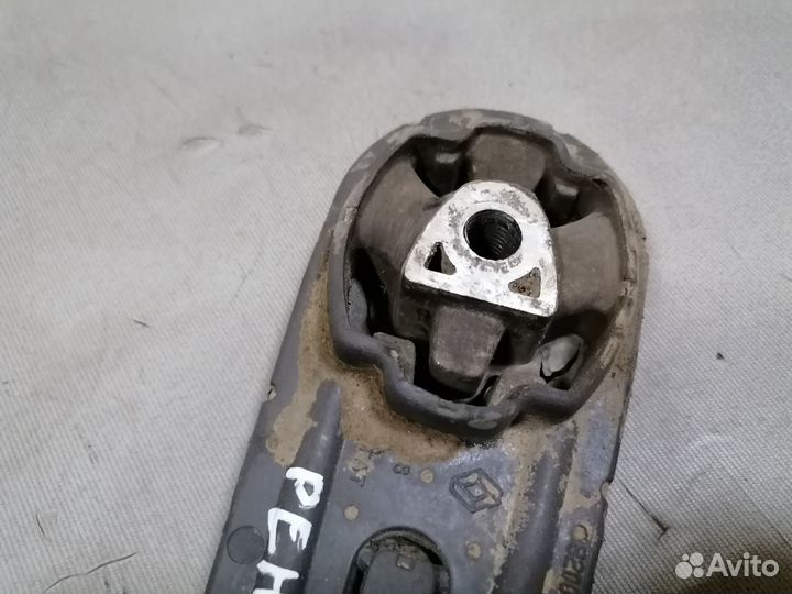 Опора двигателя Renault Megane II 2003-2009