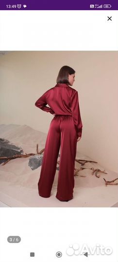 Атласный брючный костюм