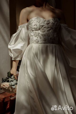 Свадебное платье 44 размер объявление продам