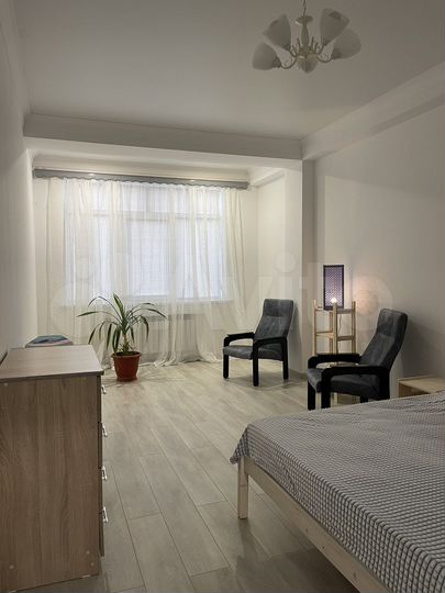 4-к. квартира, 140 м², 5/5 эт.