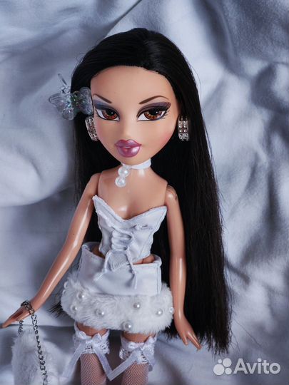 Одежда для куклы Bratz