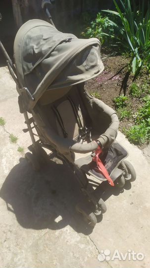 Прогулочная коляска