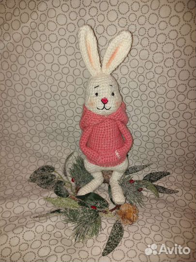 Вязаные зайцы