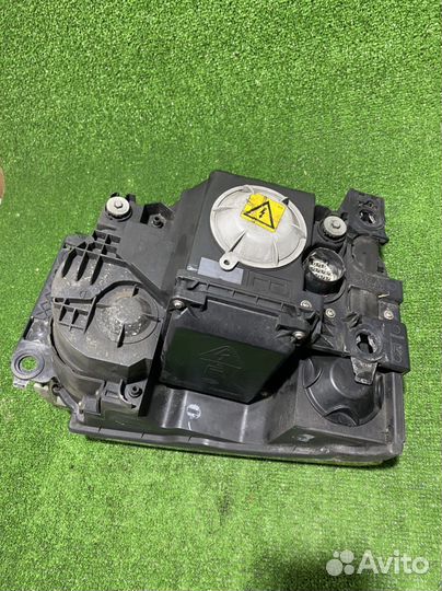 Фара правая Land Rover Discovery 3 (адаптив)