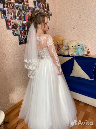 Свадебное платье