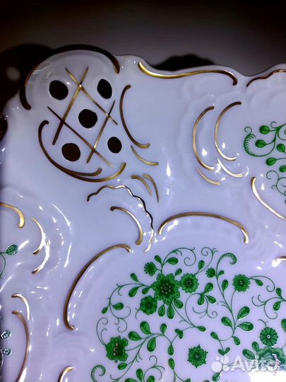 Ваза для фруктов на ножке фарфор