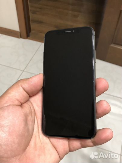 Телефон iPhone 10