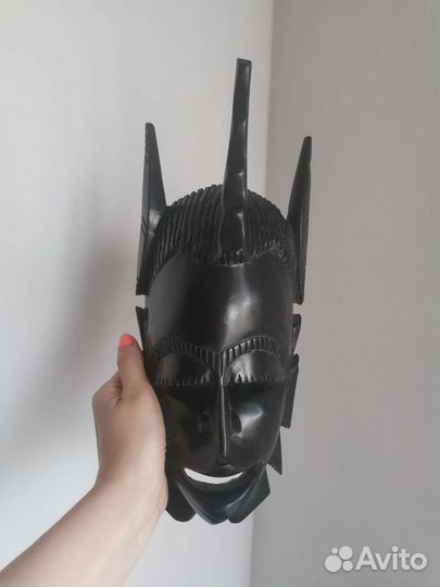 Маска африканская из чёрного дерева