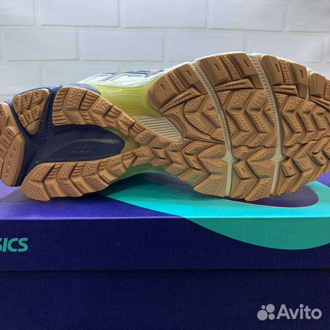 Кроссовки Asics