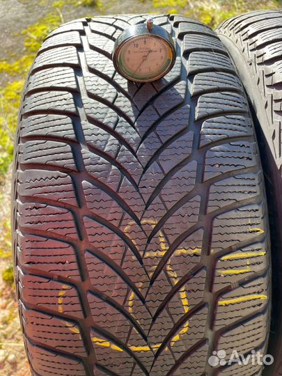 Goodyear UltraGrip Ice 2 225/50 R17