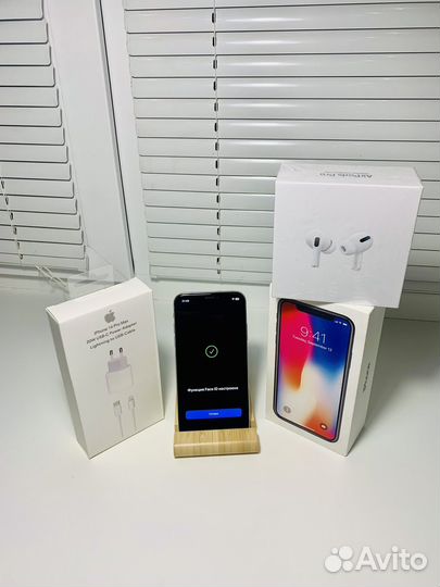 iPhone X, 64 ГБ