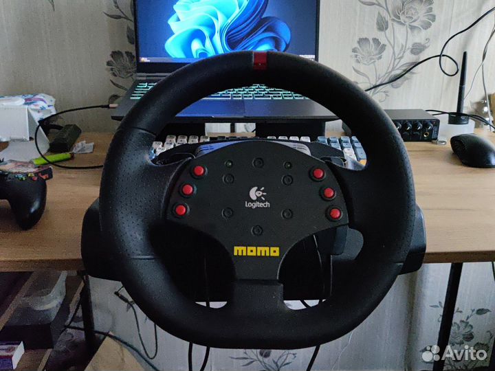 Logitech momo racing