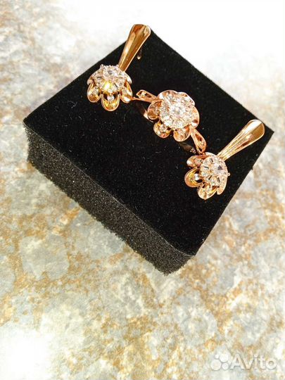 Позолоченный комплект 18 р 