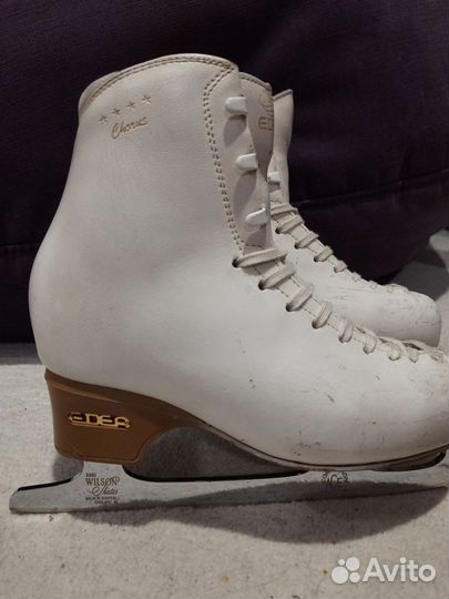 Професиональные коньки для фигурного катания