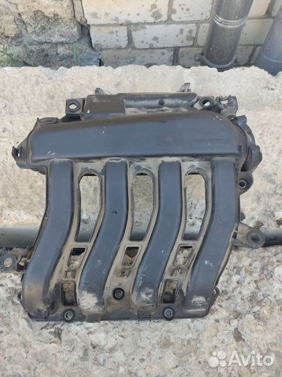 Впускной коллектор renault megan 2, k4m