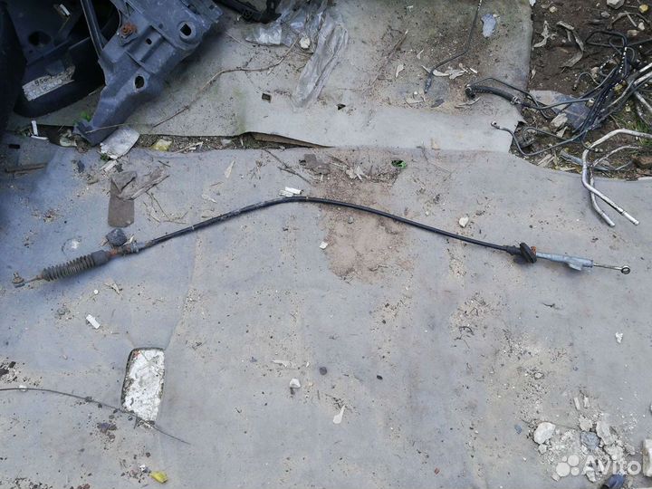 Трос Мазда Демио 1