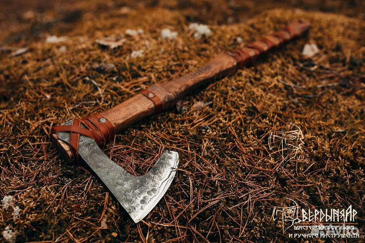 Кованый топор Варяг