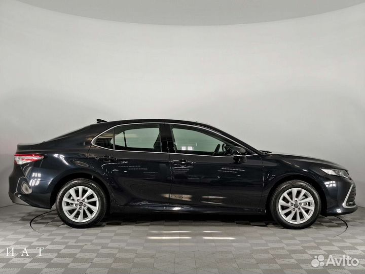 Toyota Camry 2.0 CVT, 2023