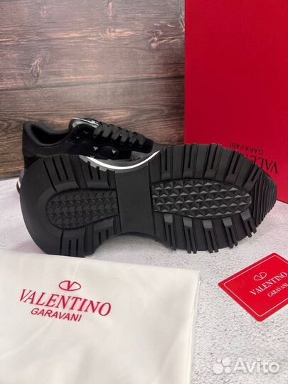 Кроссовки Valentino