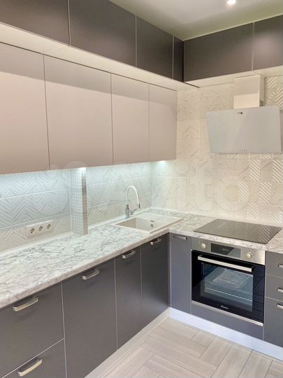 2-к. квартира, 50 м², 4/9 эт.