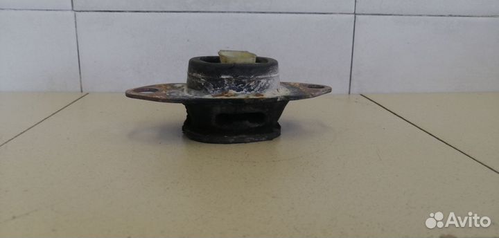 Опора кпп левая Duster 2012