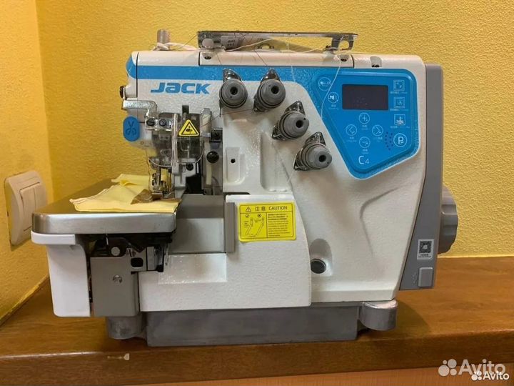 Оверлок Jack С4-4 Автомат