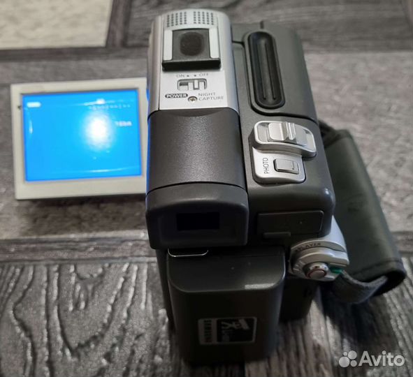 Цифровая видеокамера samsung vp-d323i