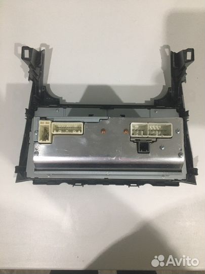 Головное устройство Toyota Camry