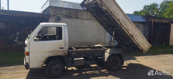 Isuzu Elf, 1990