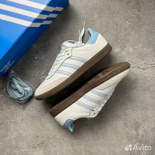 Кроссовки женские Adidas Samba