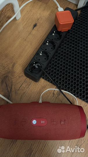 Колонка JBL charge 3