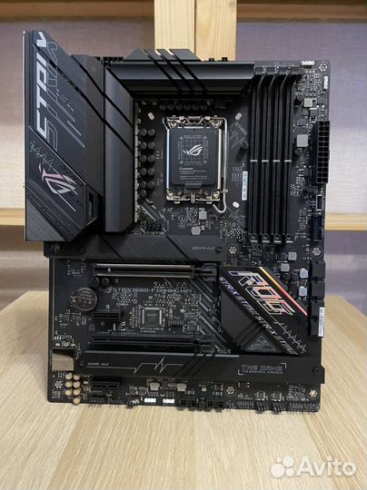 Asus ROG Strix B660-F Gaming Wifi