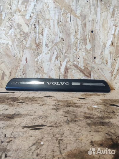 Накладка порога внутренняя Volvo v50