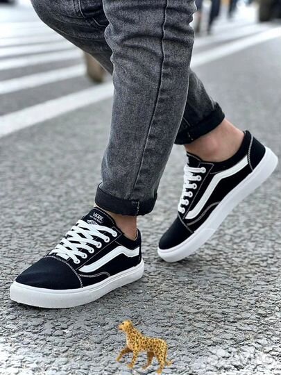 Кроссовки мужские vans