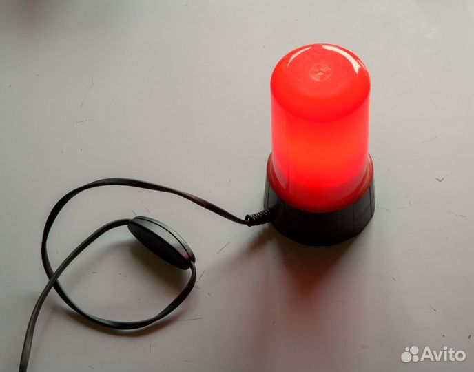 Красный фонарь для фотопечати. Испания