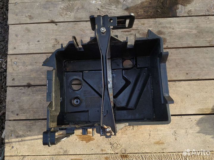 Корпус акб Форд Фьюжн Фиеста